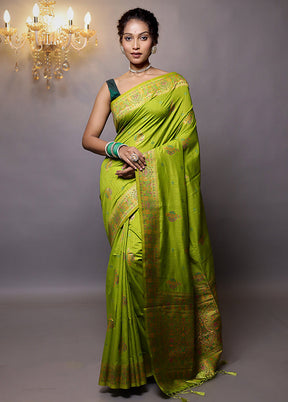 Green Dupion Silk Saree With Blouse Piece