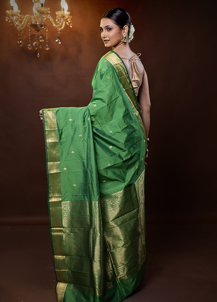 Green Kanjivaram Silk Saree With Blouse Piece