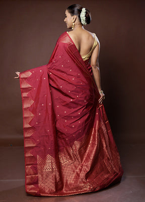 Red Kanjivaram Silk Saree With Blouse Piece