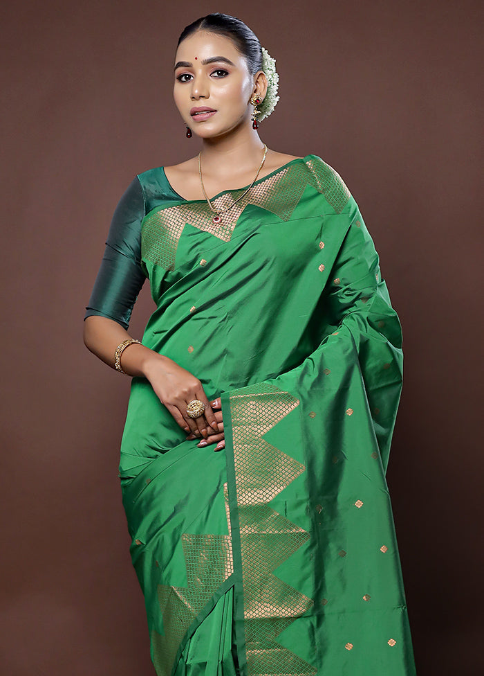 Green Kanjivaram Silk Saree With Blouse Piece