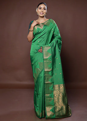 Green Kanjivaram Silk Saree With Blouse Piece