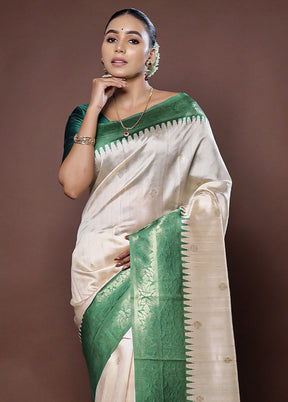 Cream Tussar Silk Saree With Blouse Piece