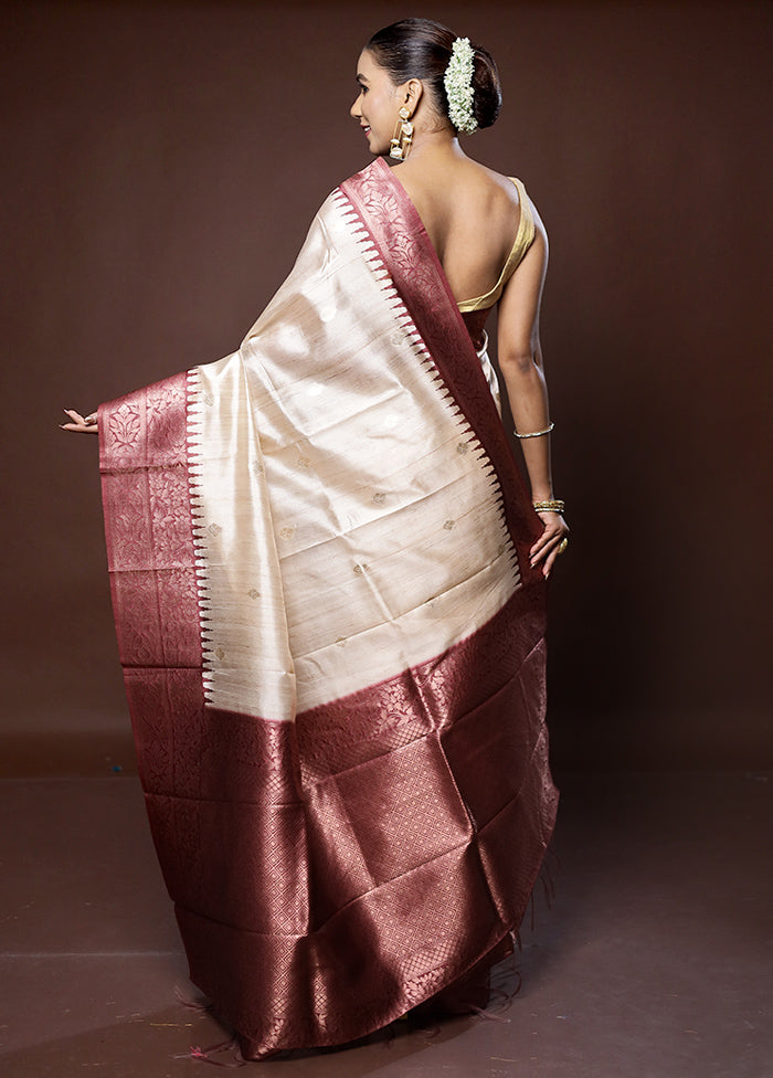 Cream Tussar Silk Saree With Blouse Piece