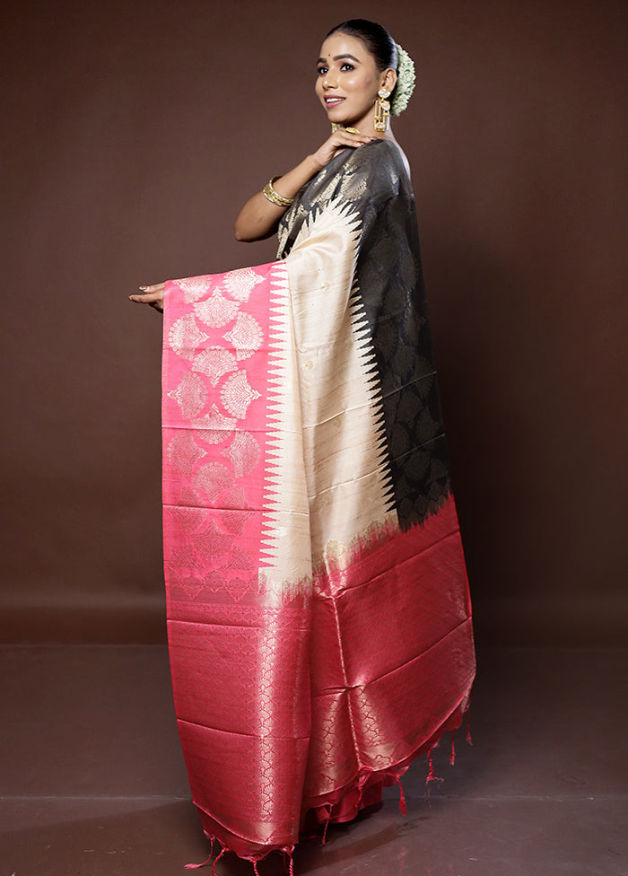 Cream Tussar Silk Saree With Blouse Piece