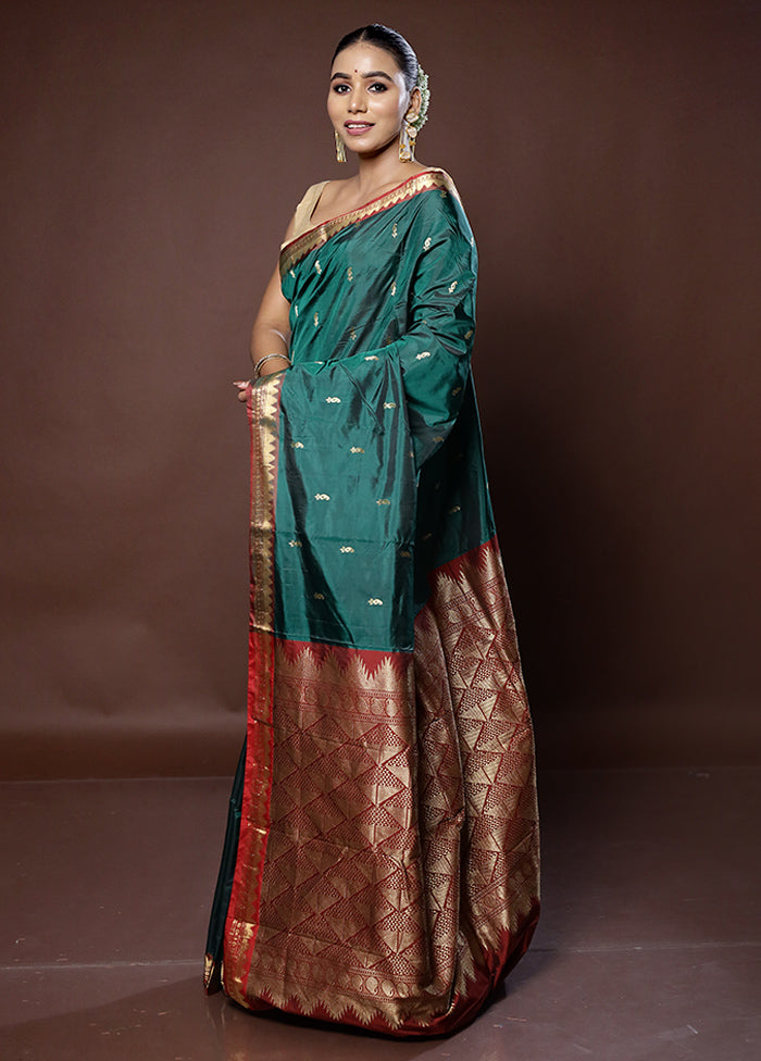 Green Kanjivaram Silk Saree With Blouse Piece