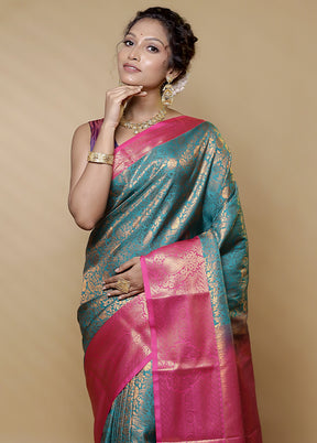 Green Kanjivaram Silk Saree With Blouse Piece