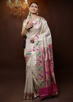 Cream Kanjivaram Silk Saree With Blouse Piece