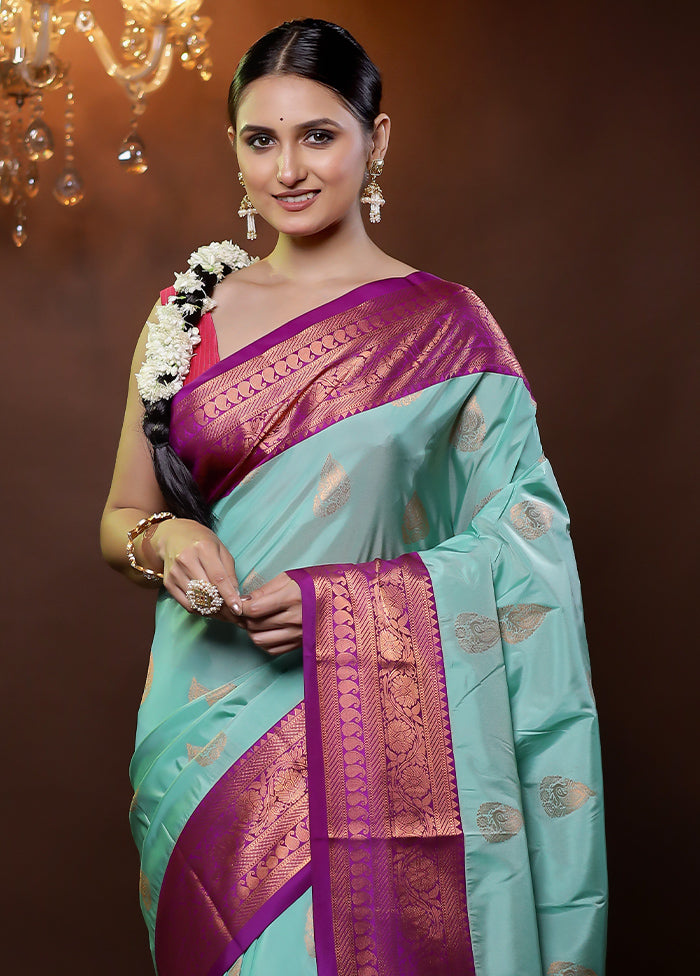 Green Kanjivaram Silk Saree With Blouse Piece