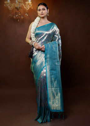 Gold Kanjivaram Silk Saree With Blouse Piece