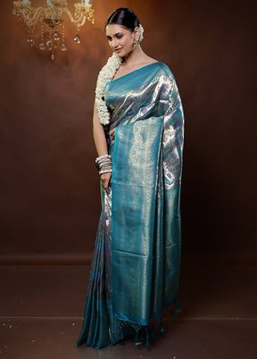 Gold Kanjivaram Silk Saree With Blouse Piece