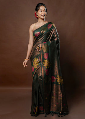 Green Dupion Silk Saree With Blouse Piece