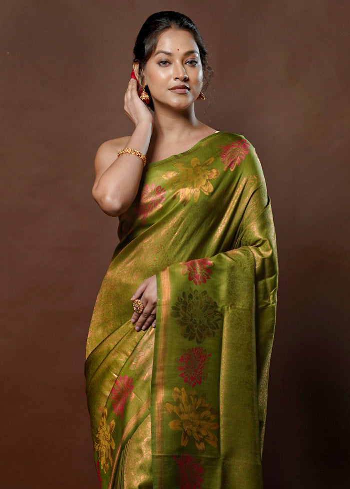 Green Dupion Silk Saree With Blouse Piece