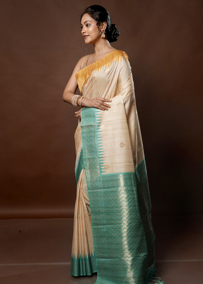 Cream Tussar Silk Saree With Blouse Piece