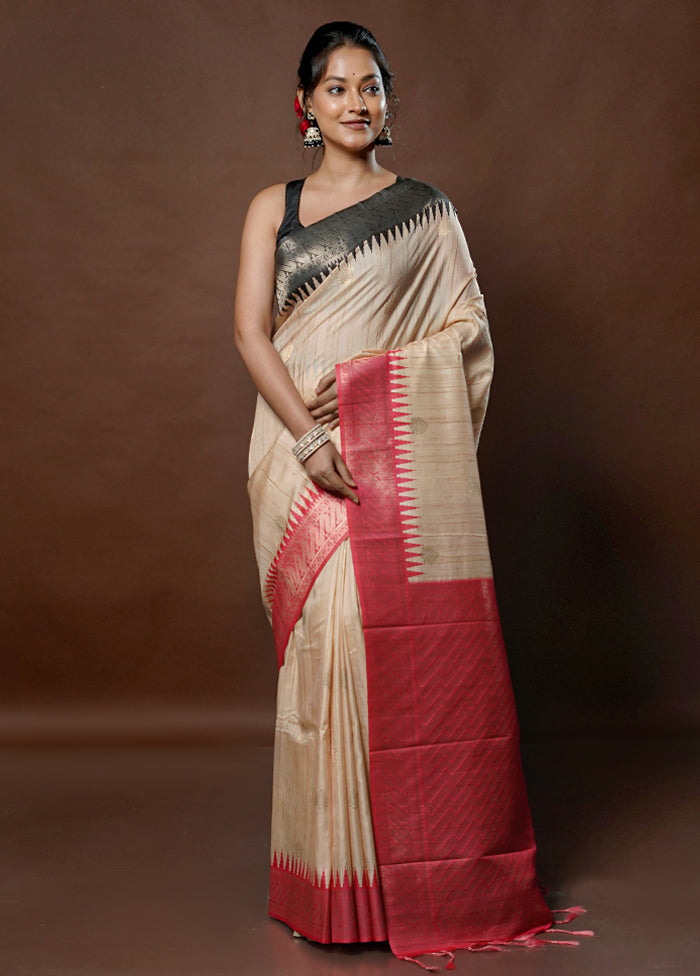 Cream Tussar Silk Saree With Blouse Piece