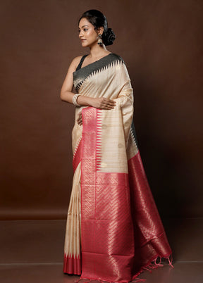 Cream Tussar Silk Saree With Blouse Piece