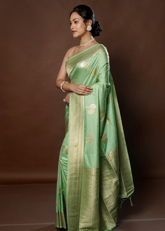 Green Dupion Silk Saree With Blouse Piece