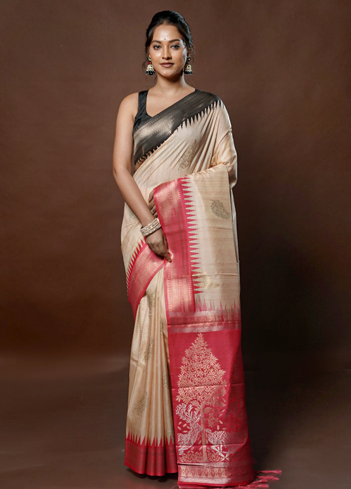 Cream Tussar Silk Saree With Blouse Piece