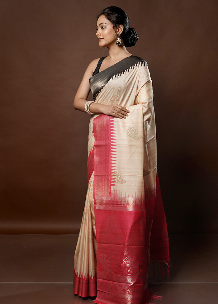 Cream Tussar Silk Saree With Blouse Piece