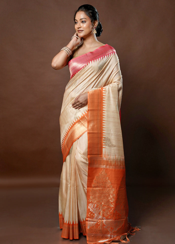 Cream Tussar Silk Saree With Blouse Piece