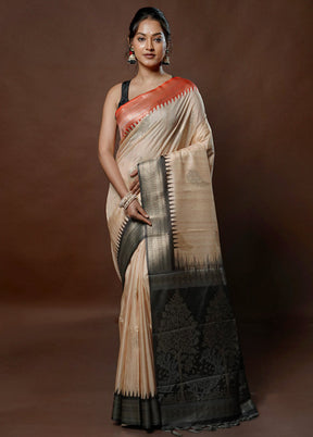 Cream Tussar Silk Saree With Blouse Piece