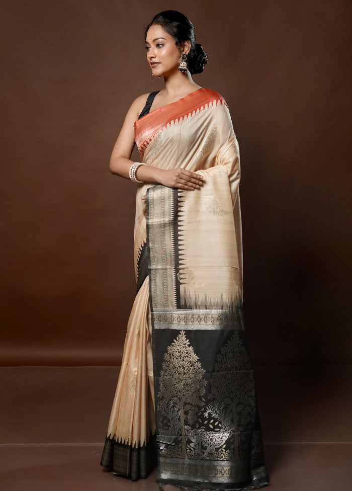 Cream Tussar Silk Saree With Blouse Piece