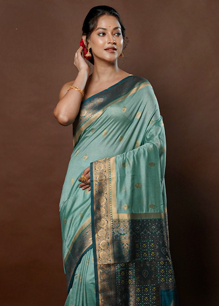 Green Dupion Silk Saree With Blouse Piece