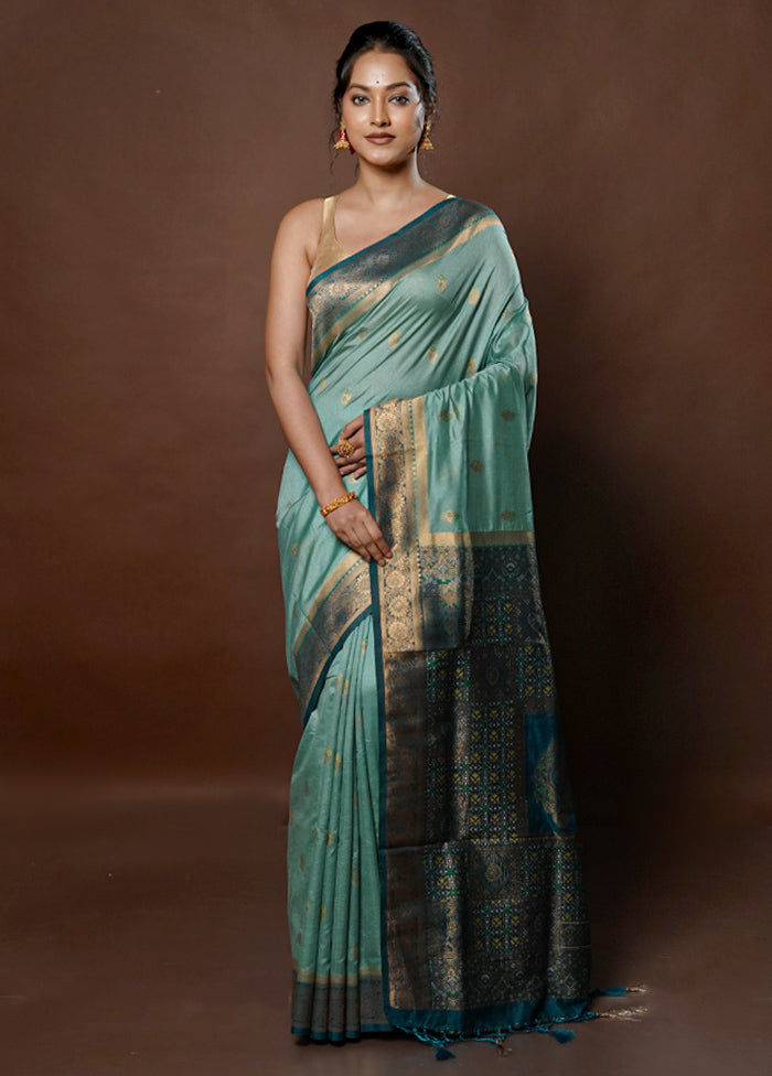 Green Dupion Silk Saree With Blouse Piece