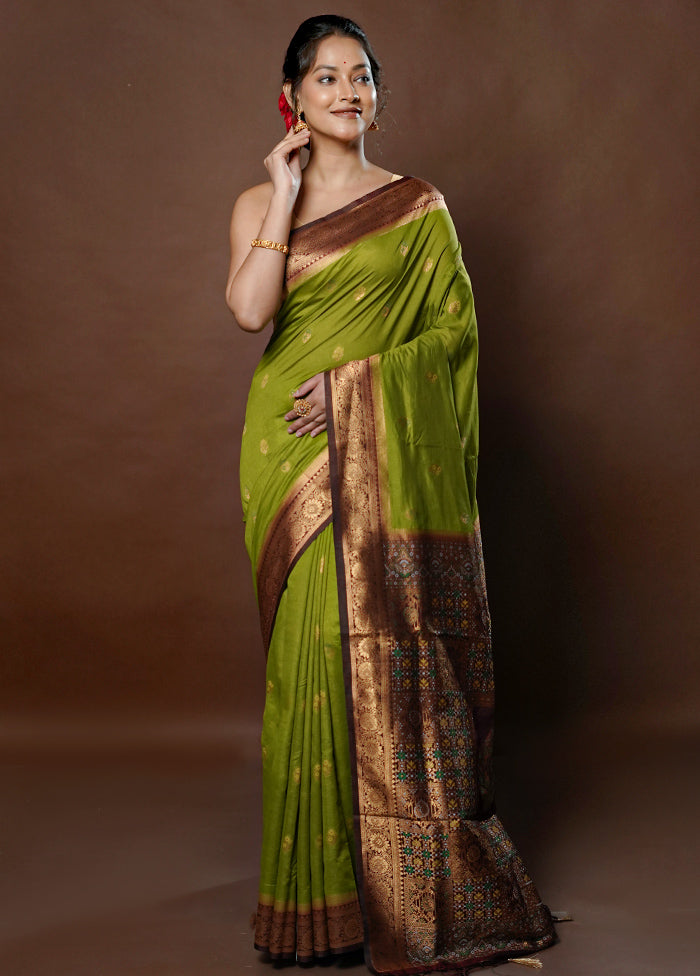 Green Dupion Silk Saree With Blouse Piece