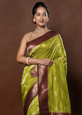 Green Dupion Silk Saree With Blouse Piece