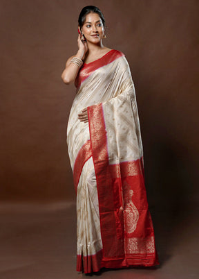 Cream Dupion Silk Saree With Blouse Piece