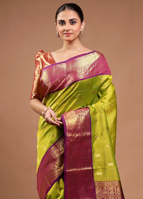 Green Handloom Kanchipuram Pure Silk Saree With Blouse Piece