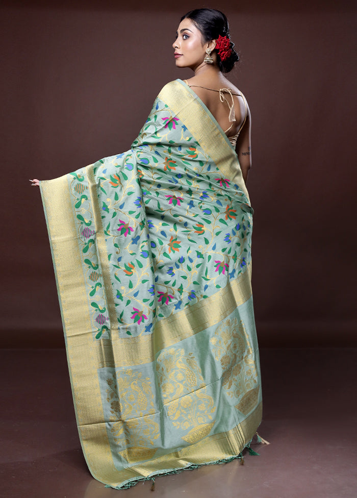 Green Dupion Silk Saree With Blouse Piece