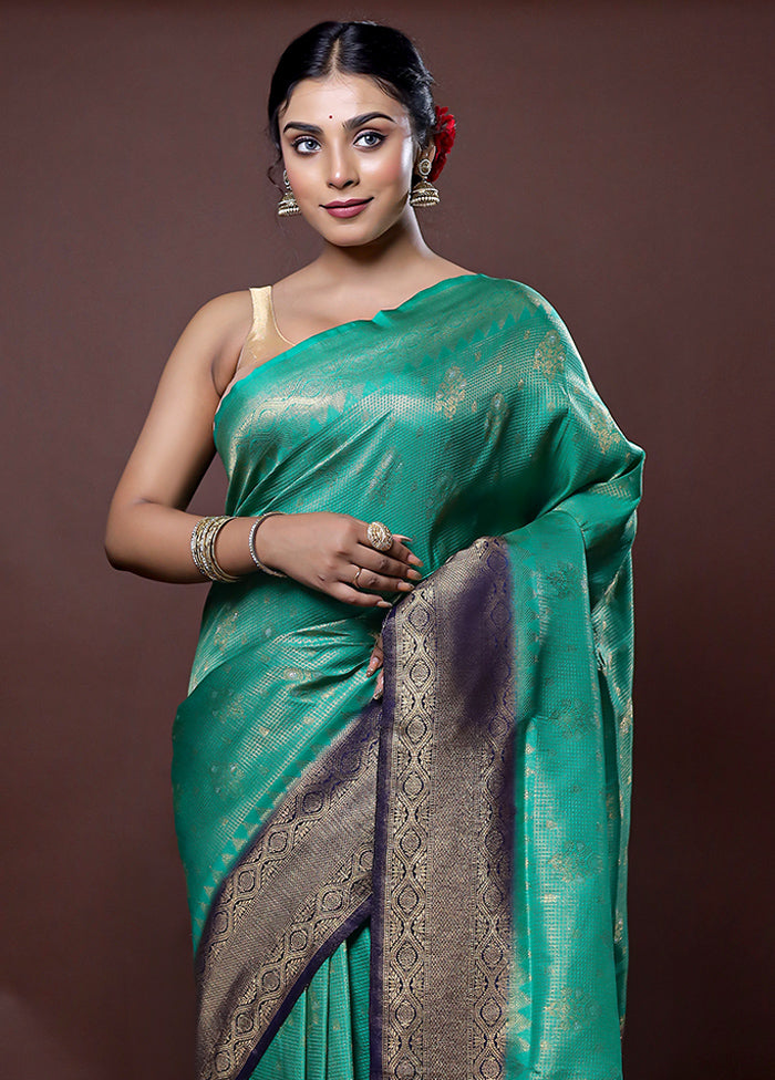 Green Dupion Silk Saree With Blouse Piece