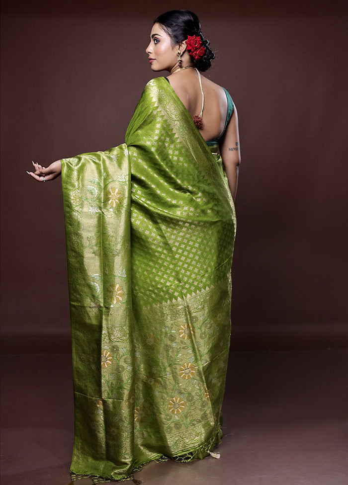 Green Dupion Silk Saree With Blouse Piece