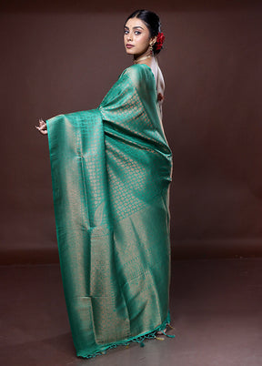 Green Dupion Silk Saree With Blouse Piece