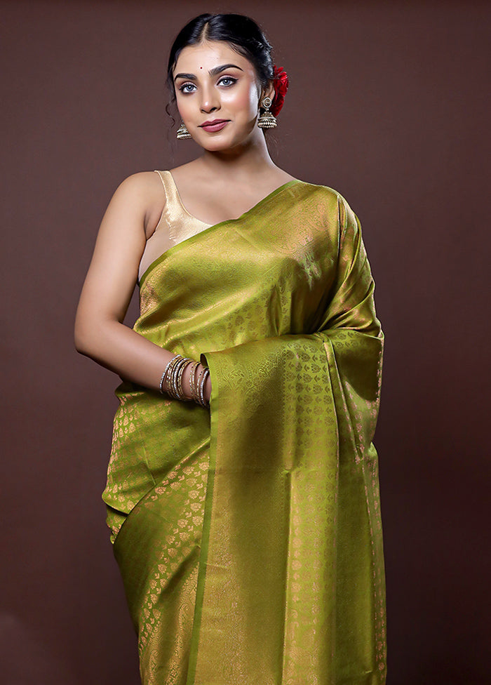 Green Dupion Silk Saree With Blouse Piece