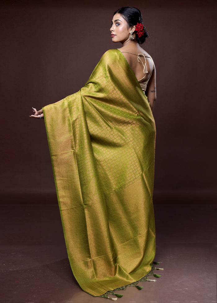 Green Dupion Silk Saree With Blouse Piece