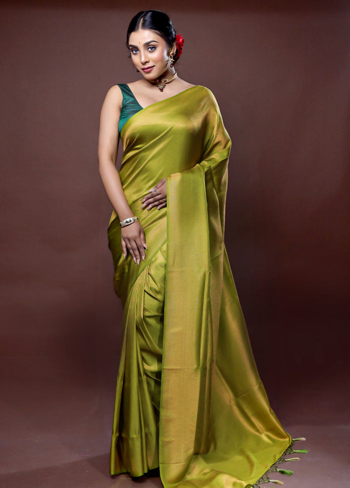 Green Dupion Silk Saree With Blouse Piece