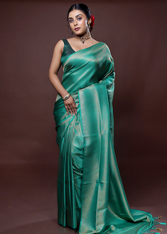 Green Dupion Silk Saree With Blouse Piece