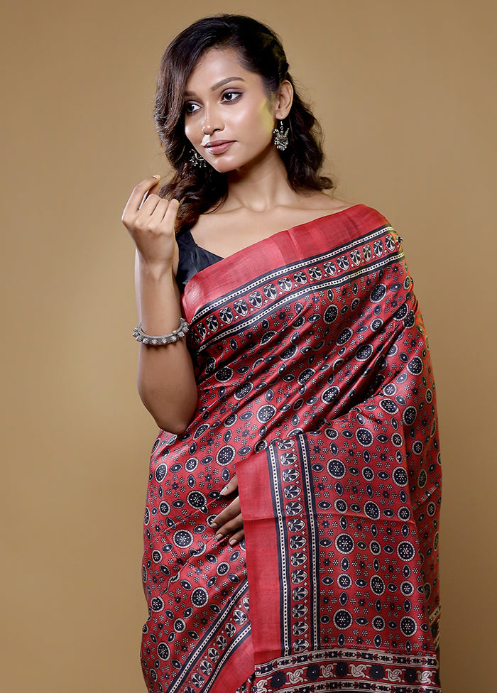 Red Handloom Tussar Pure Silk Saree With Blouse Piece