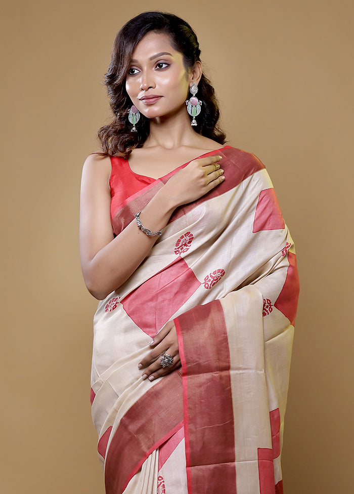 Cream Tussar Silk Saree With Blouse Piece