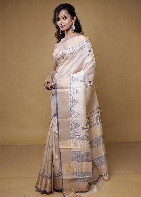 Cream Tussar Silk Saree With Blouse Piece