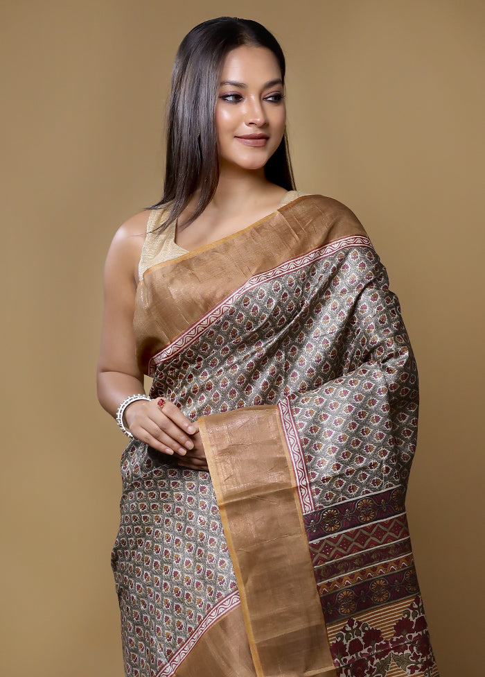 Multicolor Tussar Silk Saree With Blouse Piece