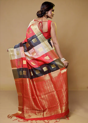 Multicolor Kanjivaram Silk Saree With Blouse Piece