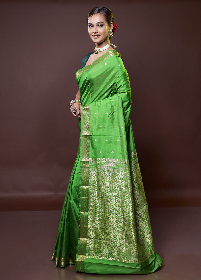 Green Kanjivaram Silk Saree With Blouse Piece