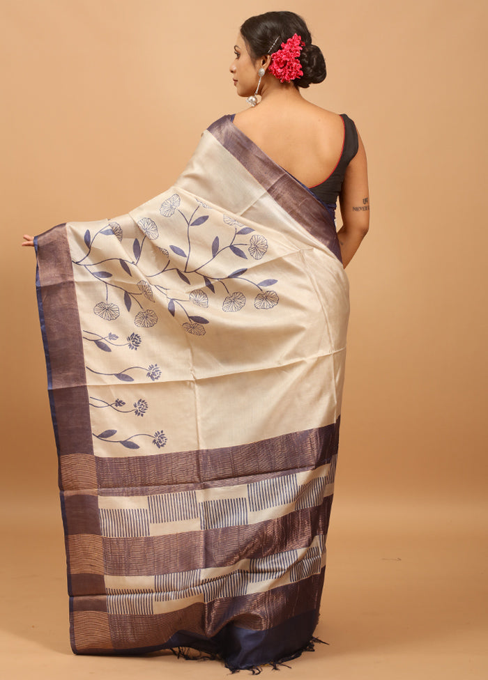 Cream Handloom Tussar Pure Silk Saree With Blouse Piece