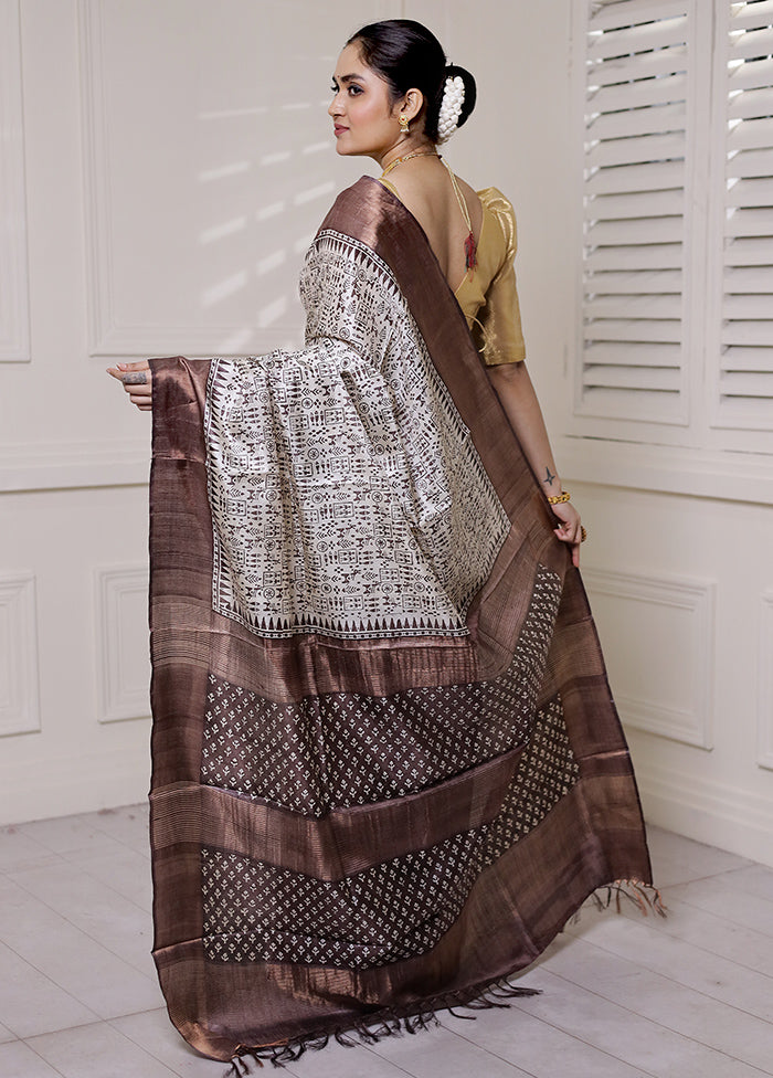 Cream Tussar Silk Saree With Blouse Piece