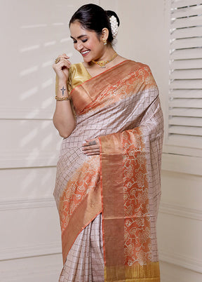 Cream Tussar Silk Saree With Blouse Piece