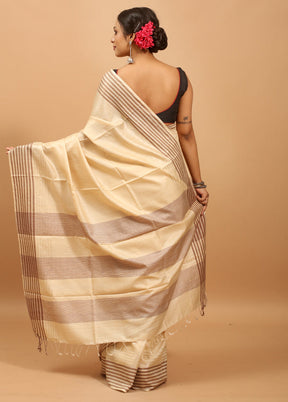 Cream Handloom Tussar Pure Silk Saree With Blouse Piece