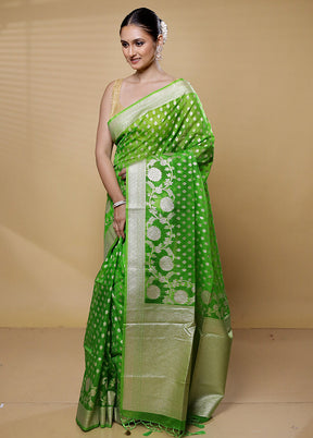 Green Dupion Silk Saree With Blouse Piece